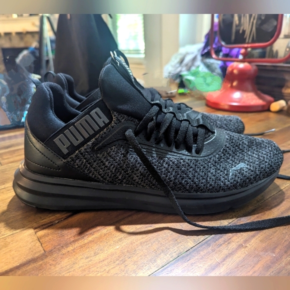 Puma Enzo Beta Woven V3 solid black men's 9.5 - Picture 1 of 6